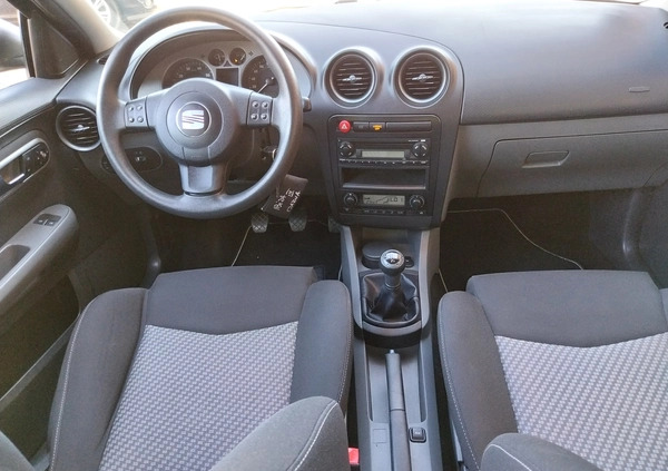 Seat Ibiza cena 14400 przebieg: 125000, rok produkcji 2009 z Sieraków małe 667